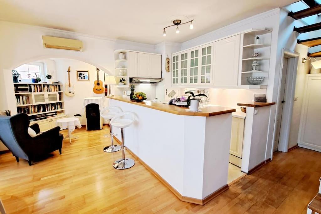 Ellity Apartment Crikvenica Ngoại thất bức ảnh